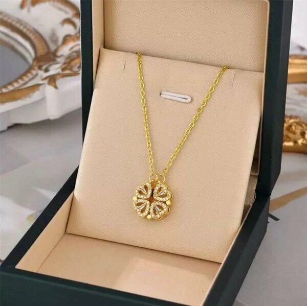 Collier pendentif trèfle doré femme