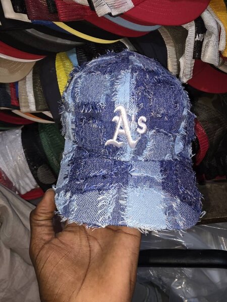 Casquette en jean patchwork