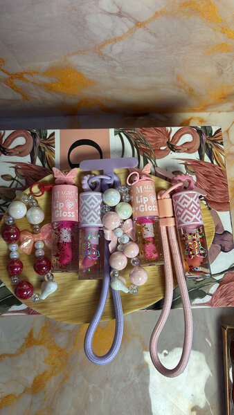 Porte-clés pour gloss lèvres décoré