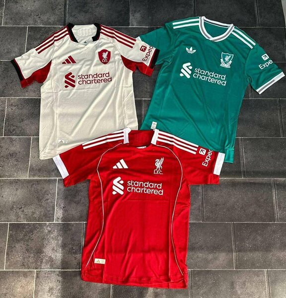 Maillots de football Liverpool