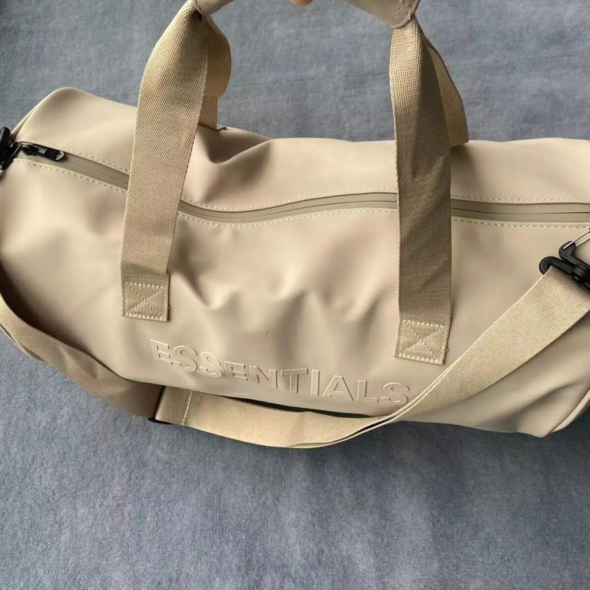 Sac de sport Essentials beige