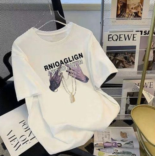 T-shirts imprimés tendance