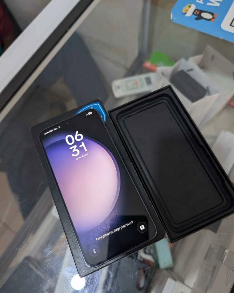 Samsung Galaxy S23 Smartphone