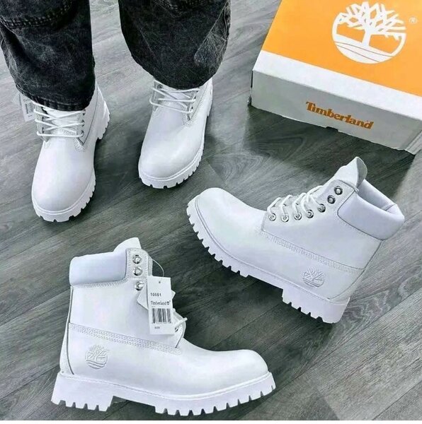 Bottes blanches robustes