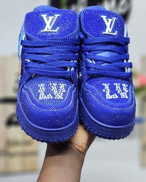 Chaussures Louis Vuitton bleu avec strass