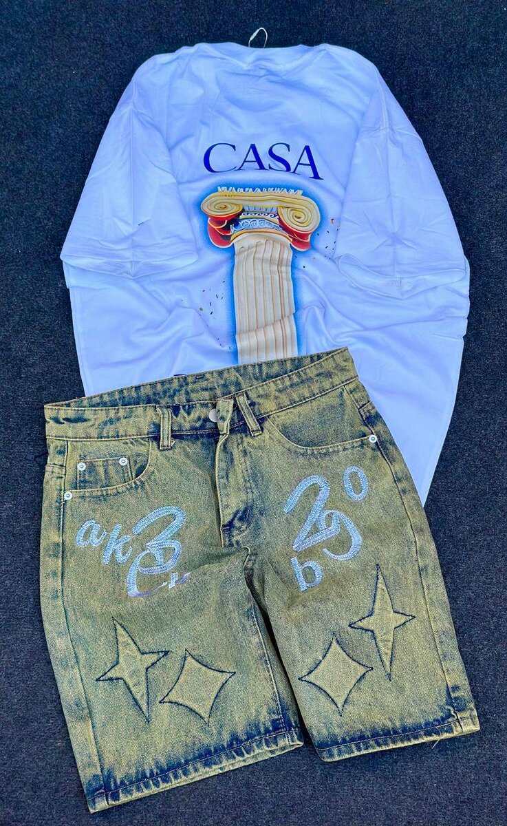 T-shirts et shorts en jean tendance