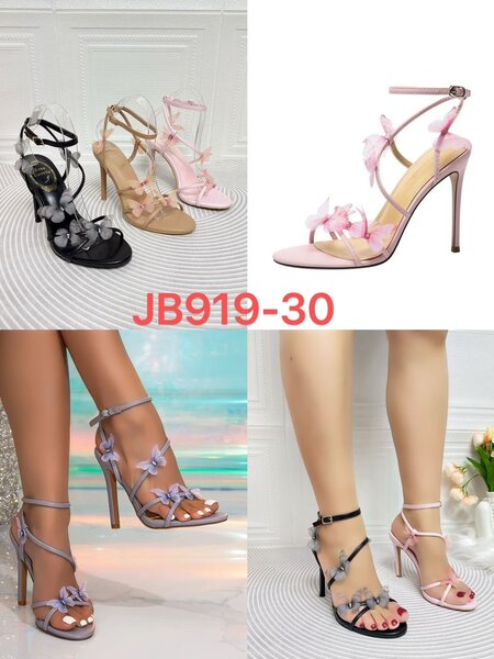 Sandales à talons avec fleurs