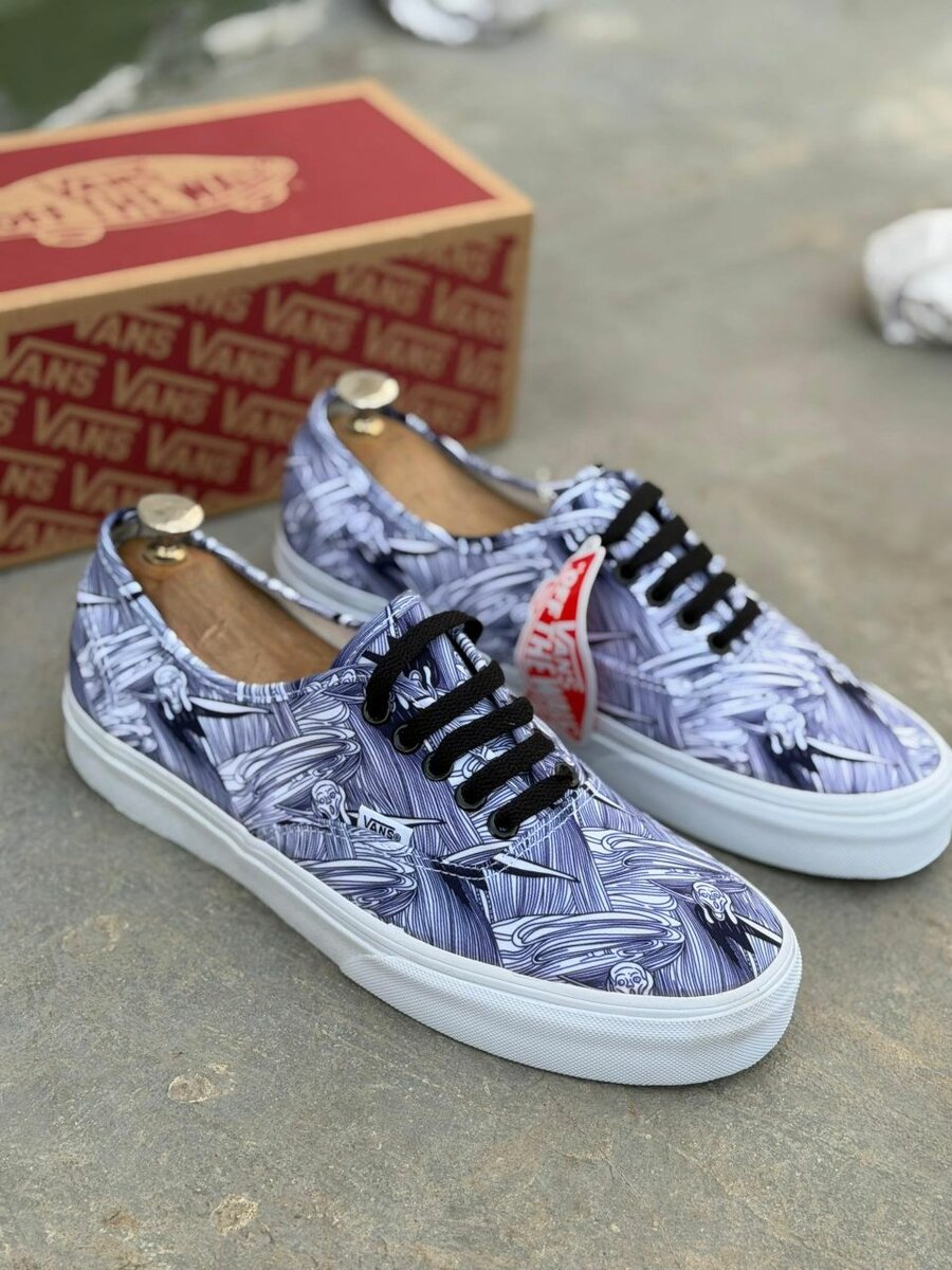 Vans Graphic Sneakers