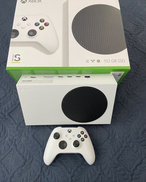 Xbox Series S 512 Go SSD + Manette
