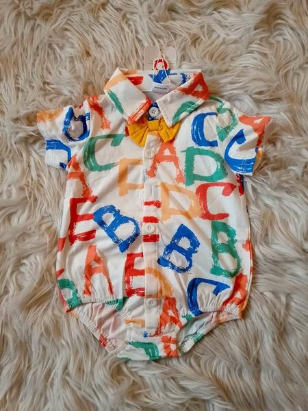 Body bébé à motif coloré