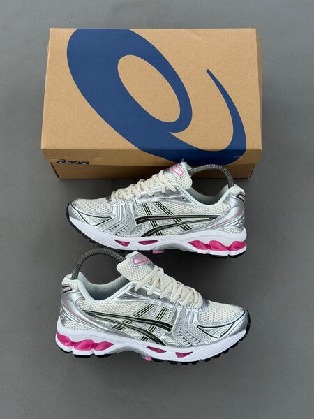 Baskets running Asics femme