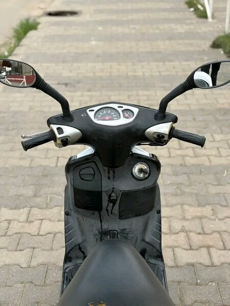 Scooter moderne et élégant