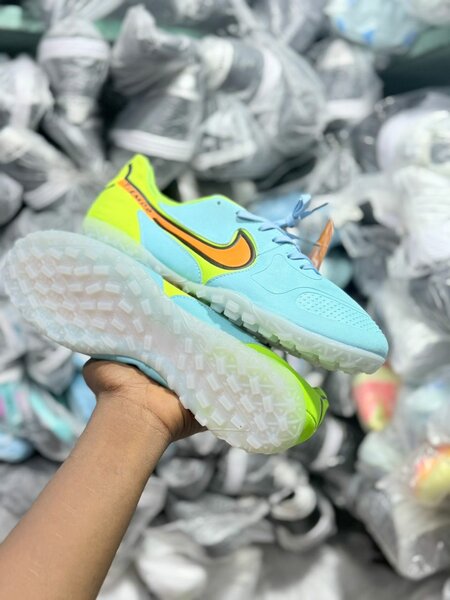 Chaussures de Foot Dynamiques