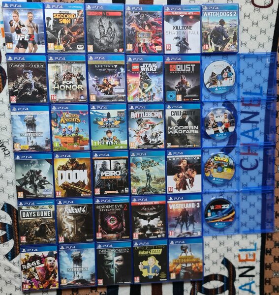 CD PS4 je fais l'unité à 8 000