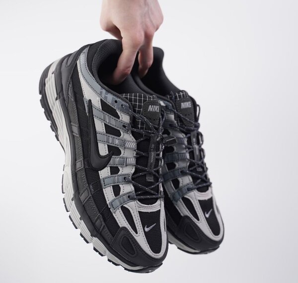 Chaussures Nike p6000