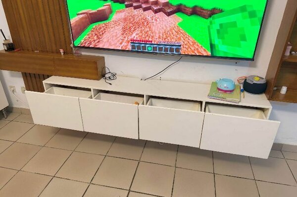 Meuble mural TV moderne en bois