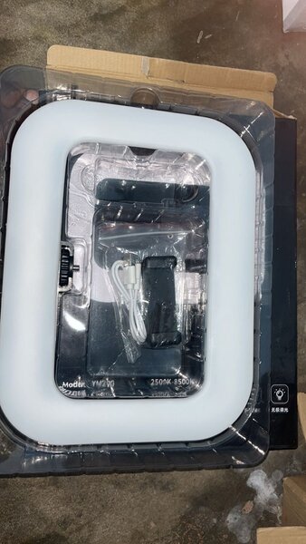 Lampe LED rechargeable pour camping