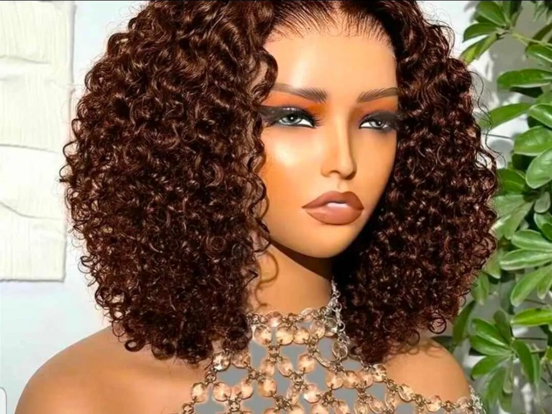 Perruque synthétique marron frisée