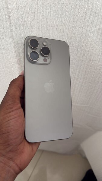 Smartphone Apple 15 Pro Max