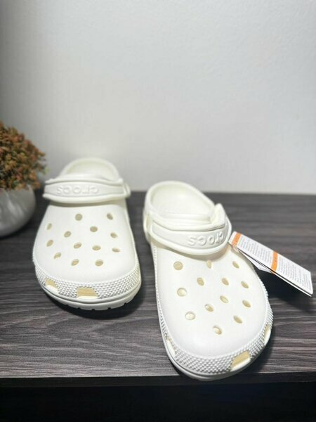 Crocs blanches