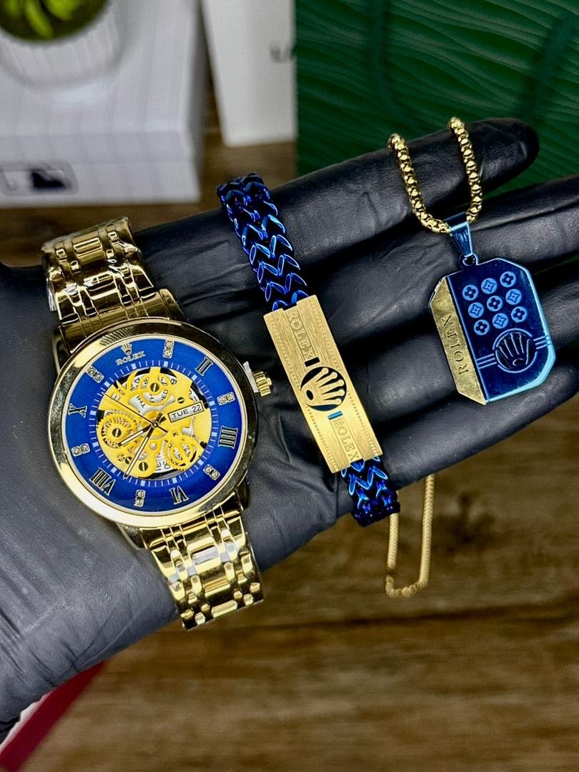 Montre homme élégante dorée