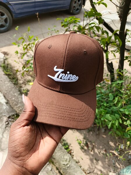 Casquettes Unisexes Élégantes