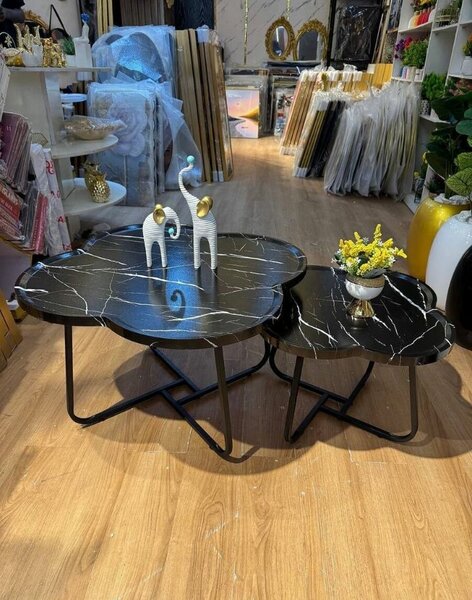 Table basse design en marbre