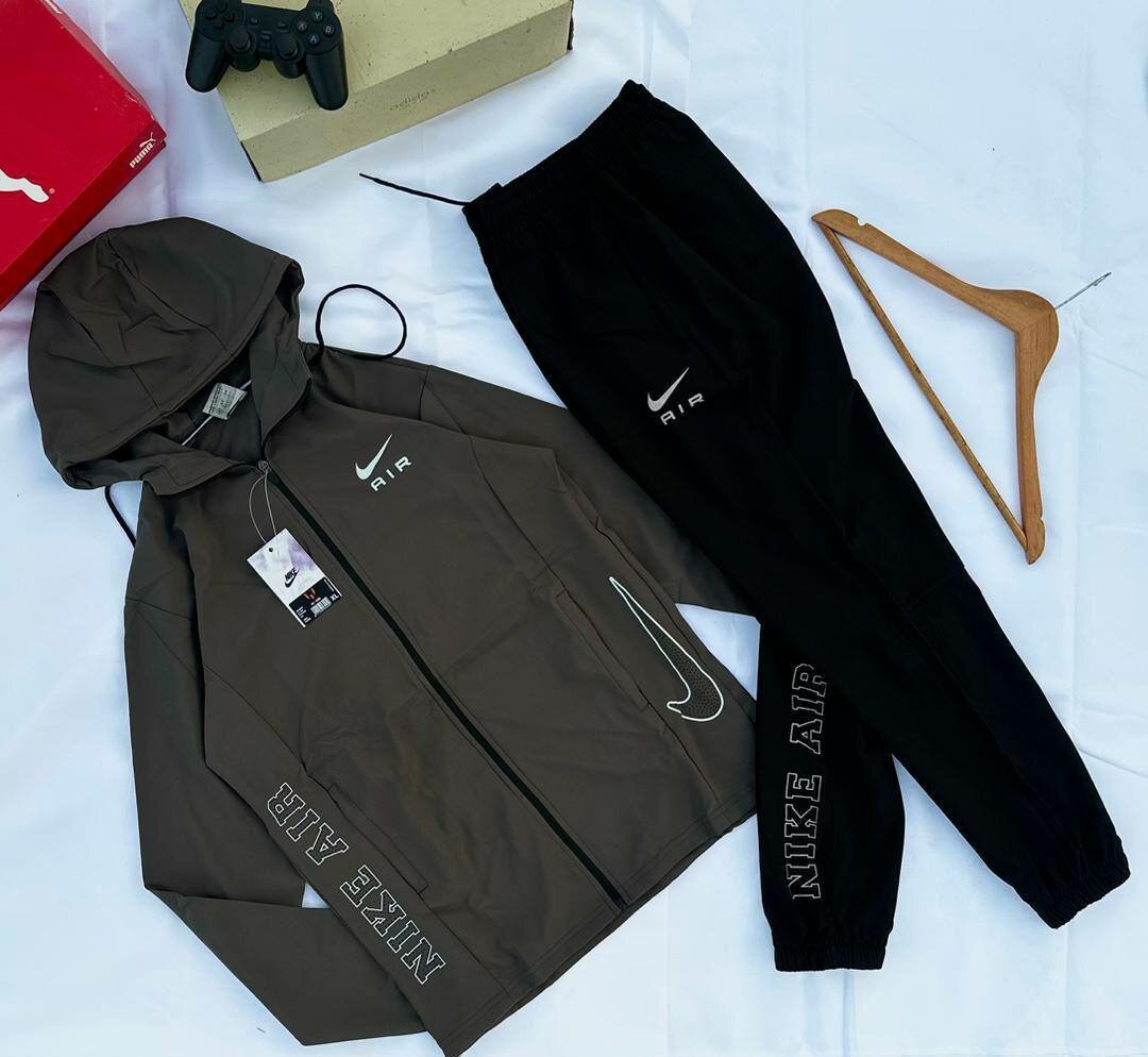 Ensemble survêtement Nike sport