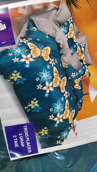 Parure de lit fleurie 3 places