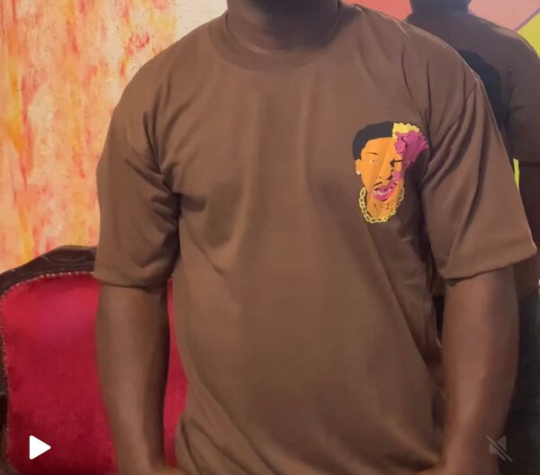 T-shirt graphique tendance