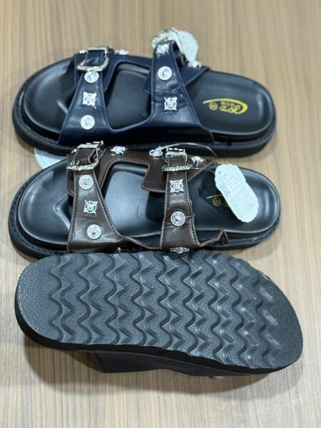 Sandales élégantes avec strass