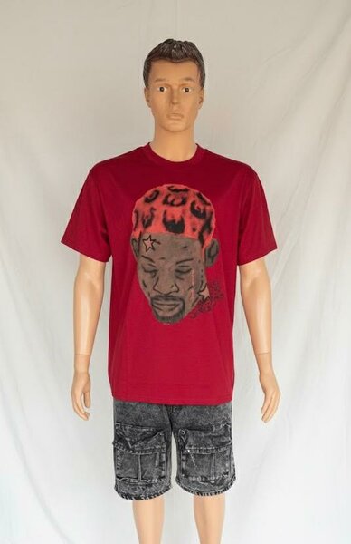 T-shirt rouge homme avec design léopard