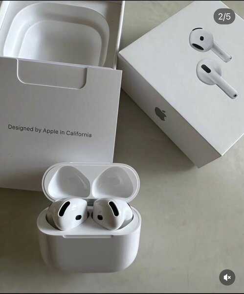 Apple AirPods 4 ANC