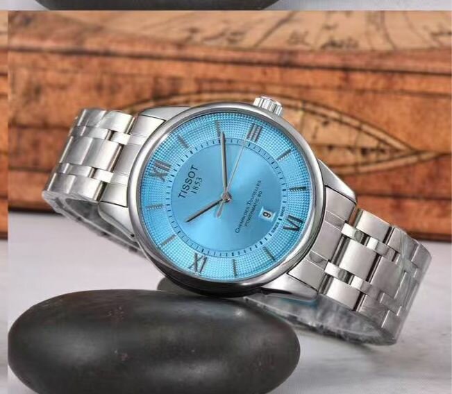 Montre Tissot en acier inoxydable