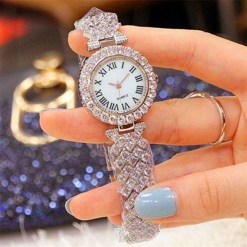 Montre quartz élégante femme