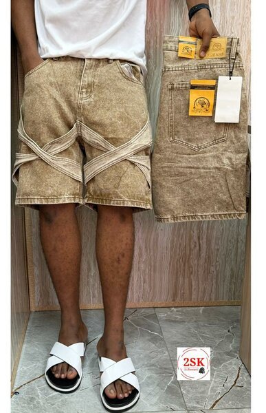 Short en jean beige pour homme