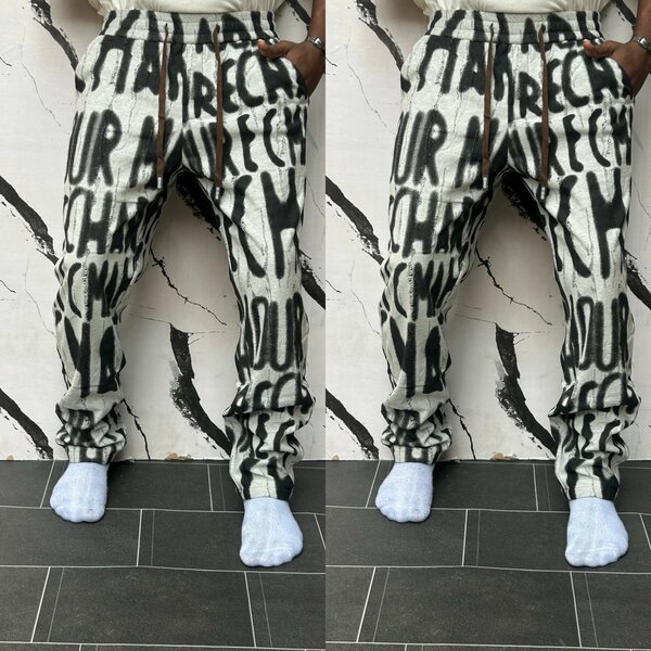 Pantalon à motifs graphiques