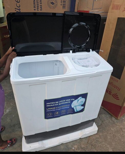Machine à laver semi-automatique efficace