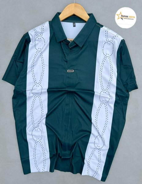 Chemise homme vert avec détails blancs