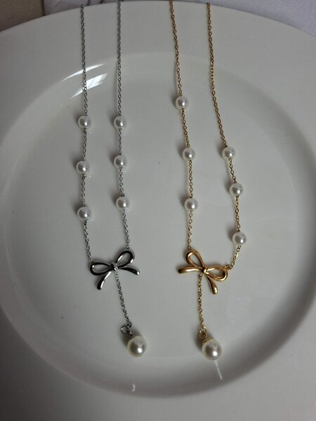 Collier Élégant avec Perles