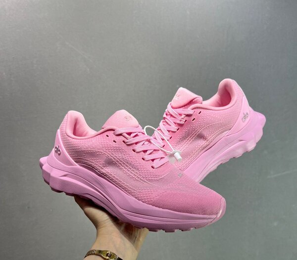 Chaussures de sport roses alo