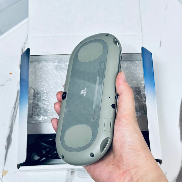 Console de jeu portable psvita