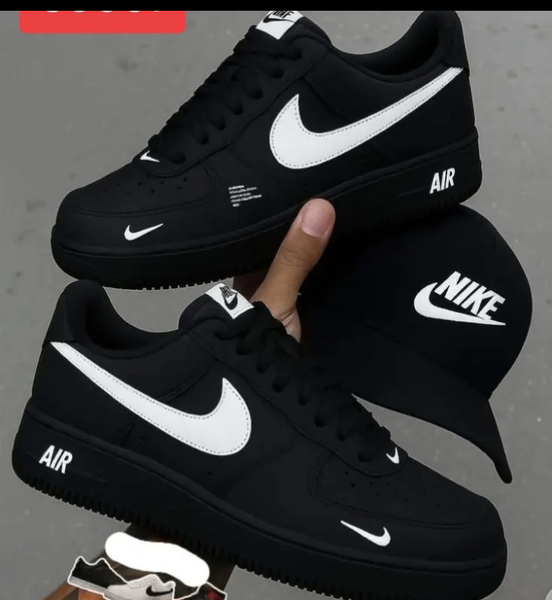 Chaussures sport Nike noires