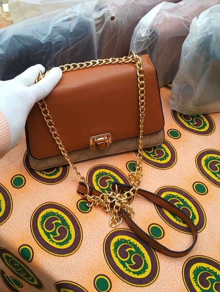 Sac bandoulière cuir élégant