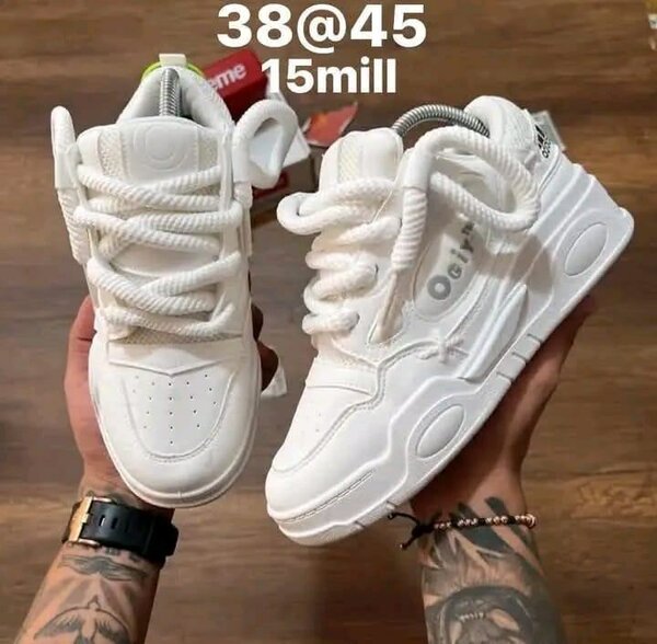 Chaussures montantes blanches homme