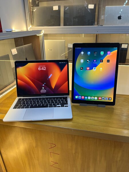 MacBook Pro et iPad Pro