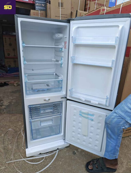 Réfrigérateur double porte argent