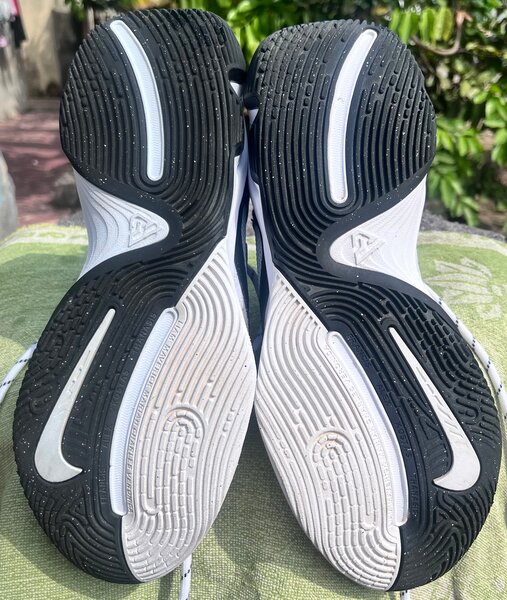 NikeGiannis Immortality 3 'Wh