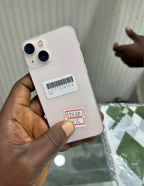 iPhone 13 neuf d'occasion