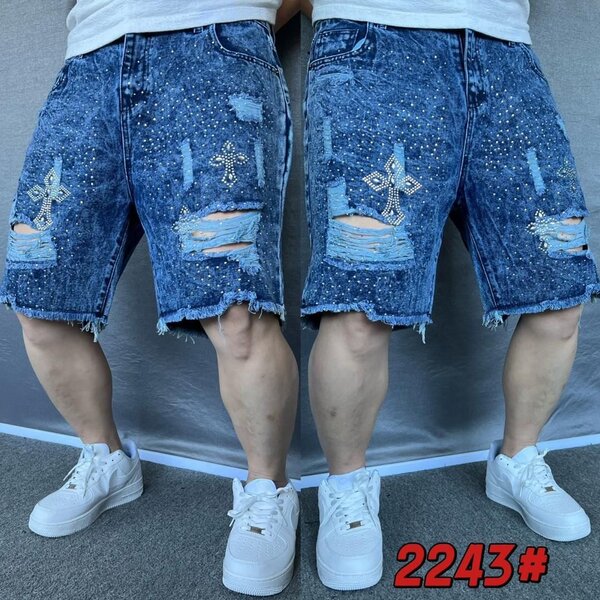 Shorts en jean brodé moderne
